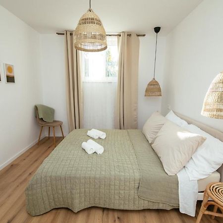 Apartmani Barbarosa Sveti Filip i Jakov Exteriör bild