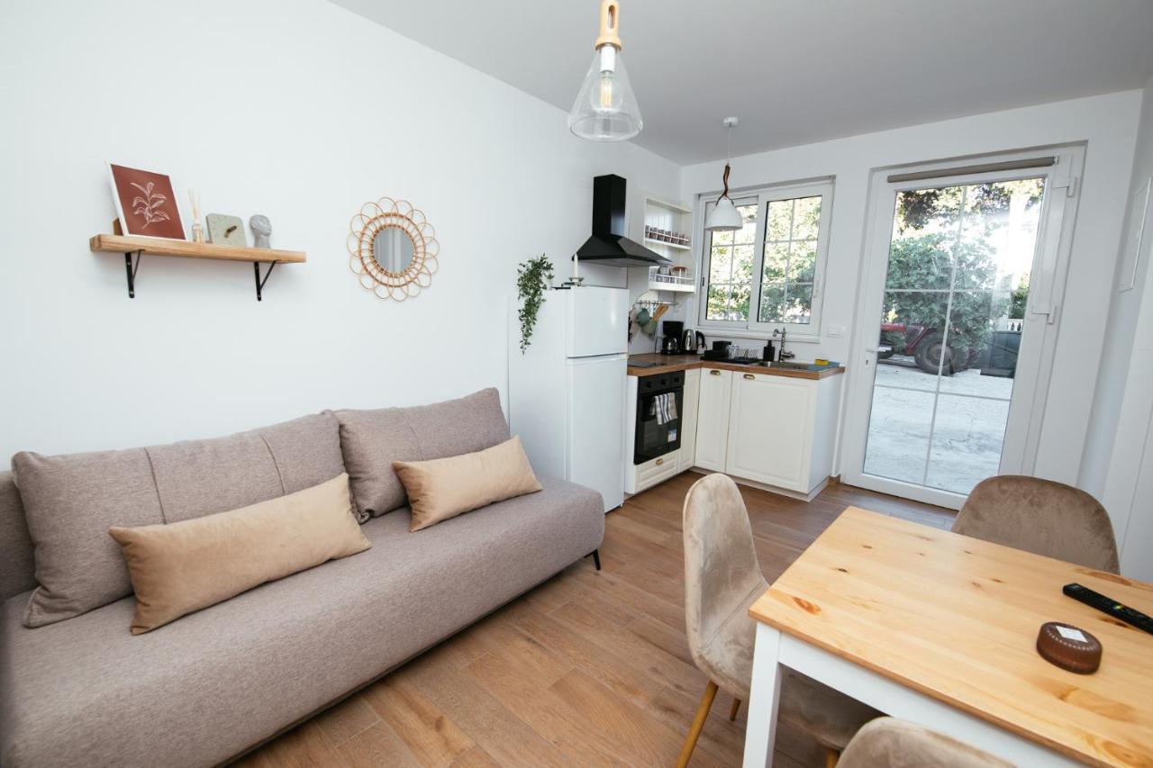 Apartmani Barbarosa Sveti Filip i Jakov Exteriör bild
