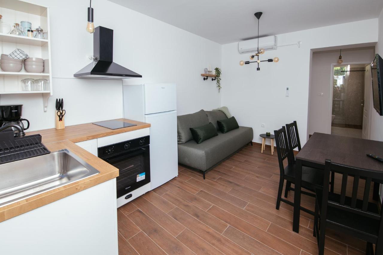 Apartmani Barbarosa Sveti Filip i Jakov Exteriör bild