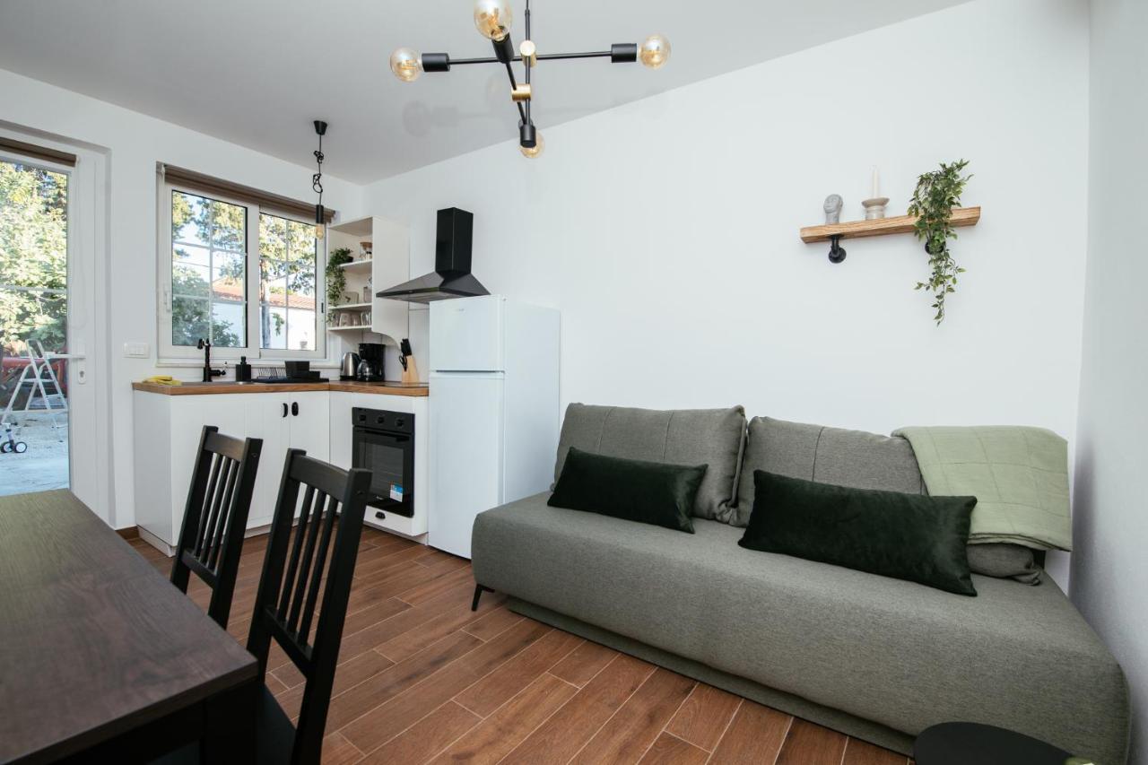 Apartmani Barbarosa Sveti Filip i Jakov Exteriör bild