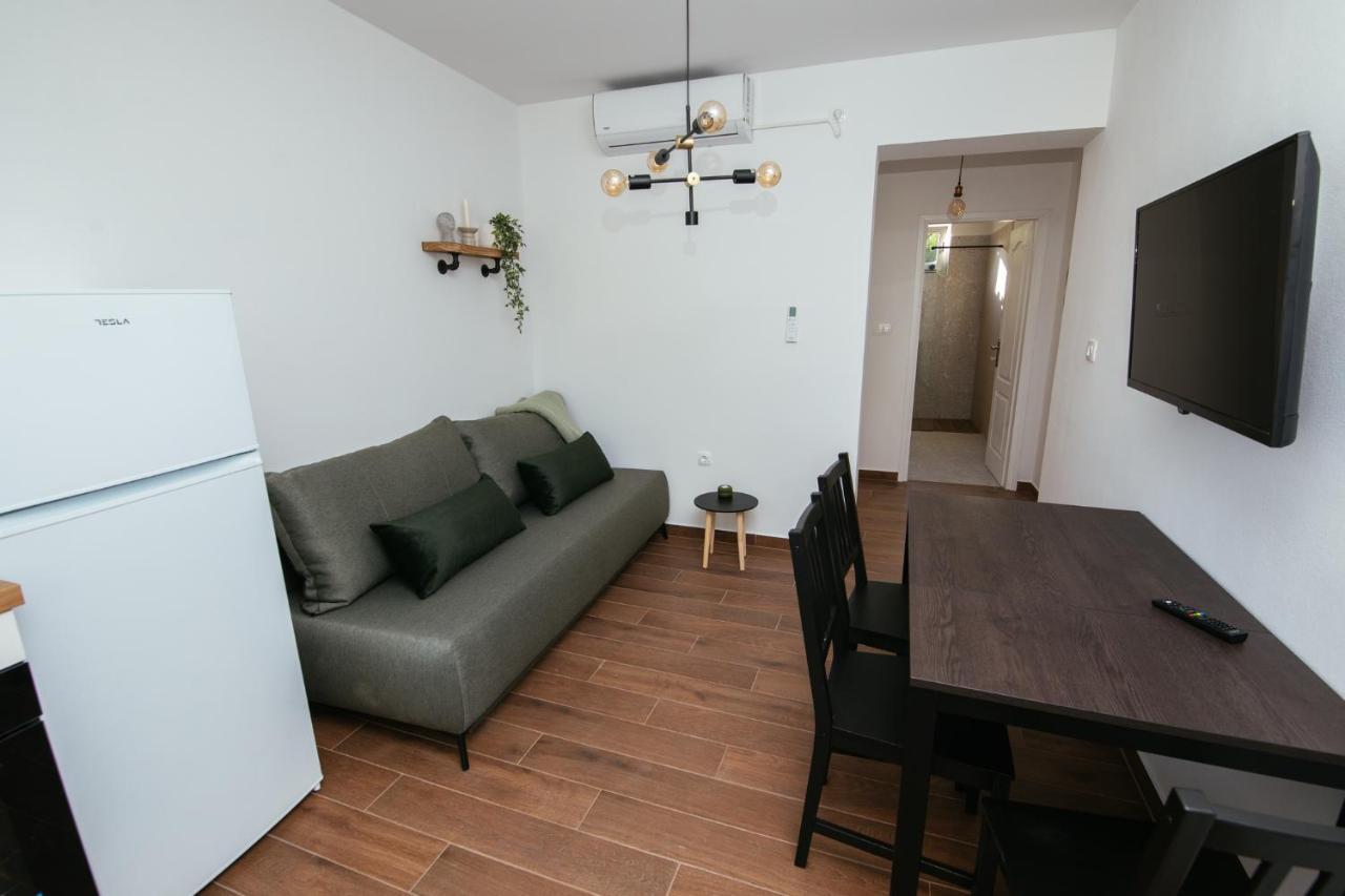 Apartmani Barbarosa Sveti Filip i Jakov Exteriör bild
