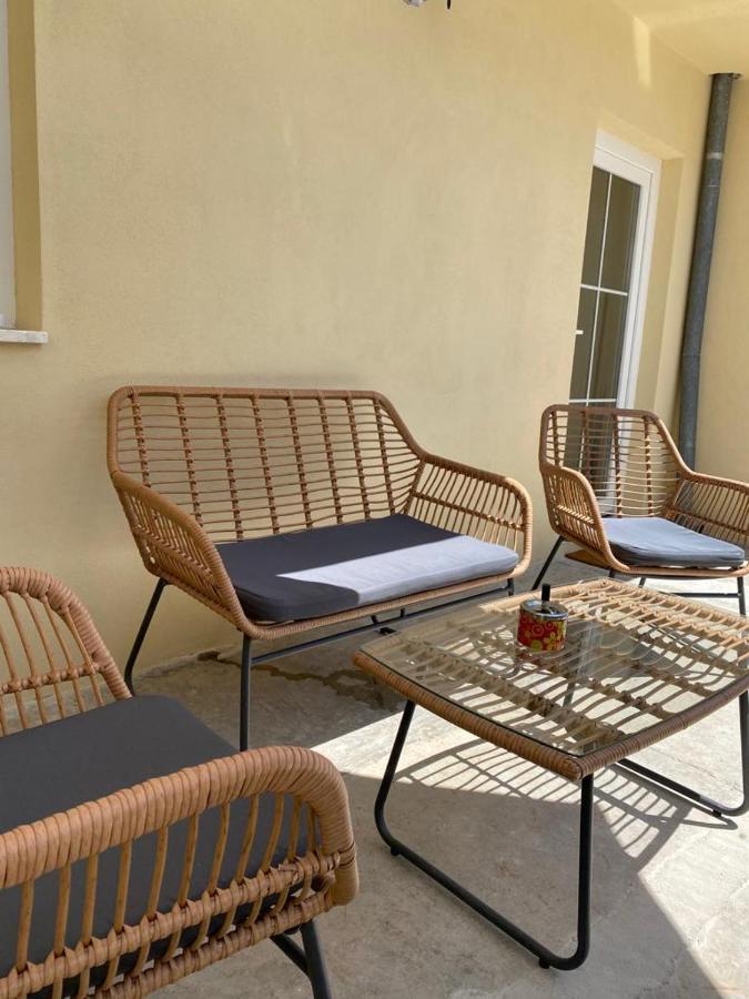Apartmani Barbarosa Sveti Filip i Jakov Exteriör bild